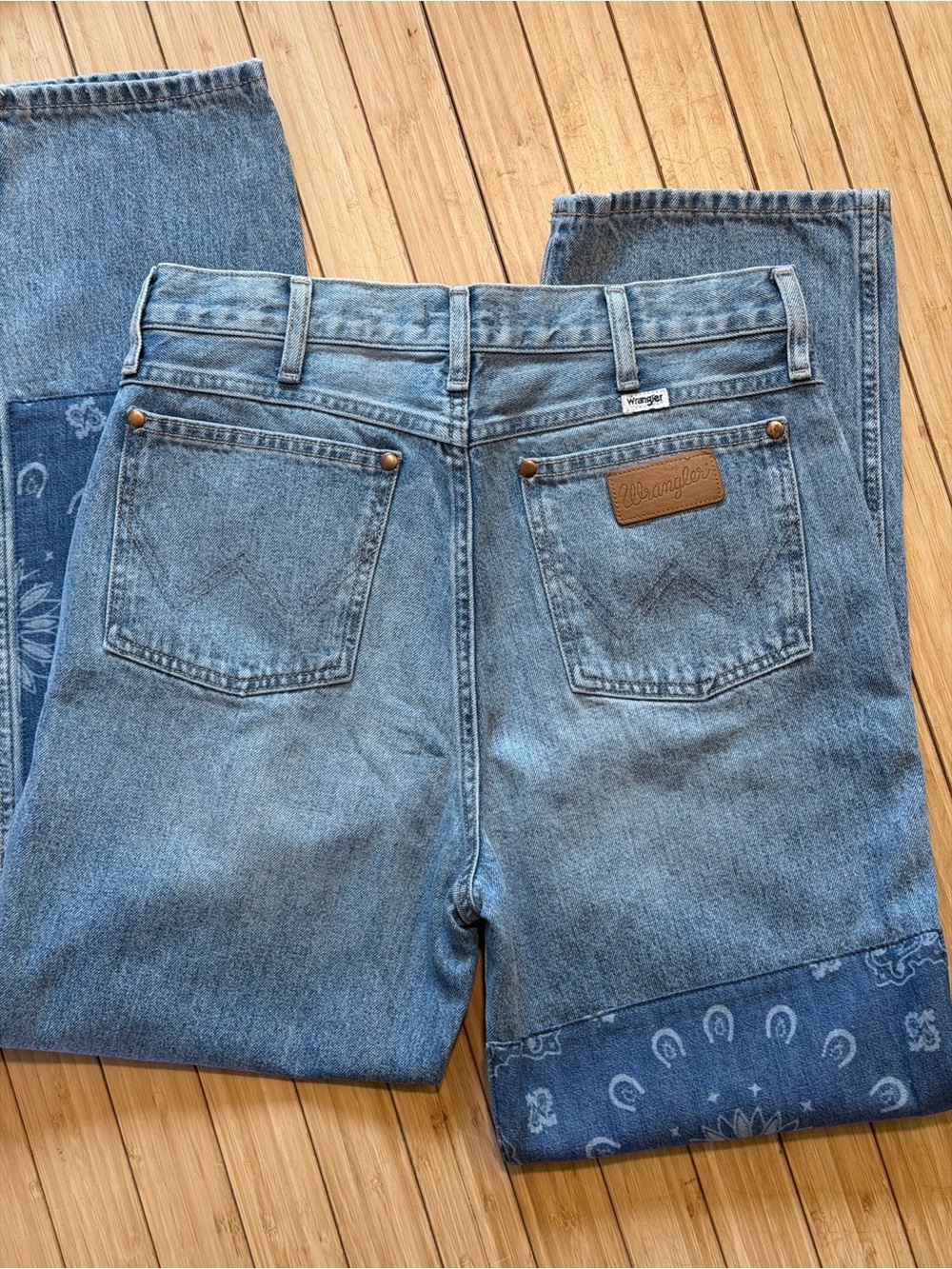 Wrangler Women's Paisley Print Blue Denim Jeans - Picture 4 of 6